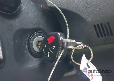 2010 Toyota Corolla S z USA, uszkodzony, nr VIN 2T1BU4EE2AC373556